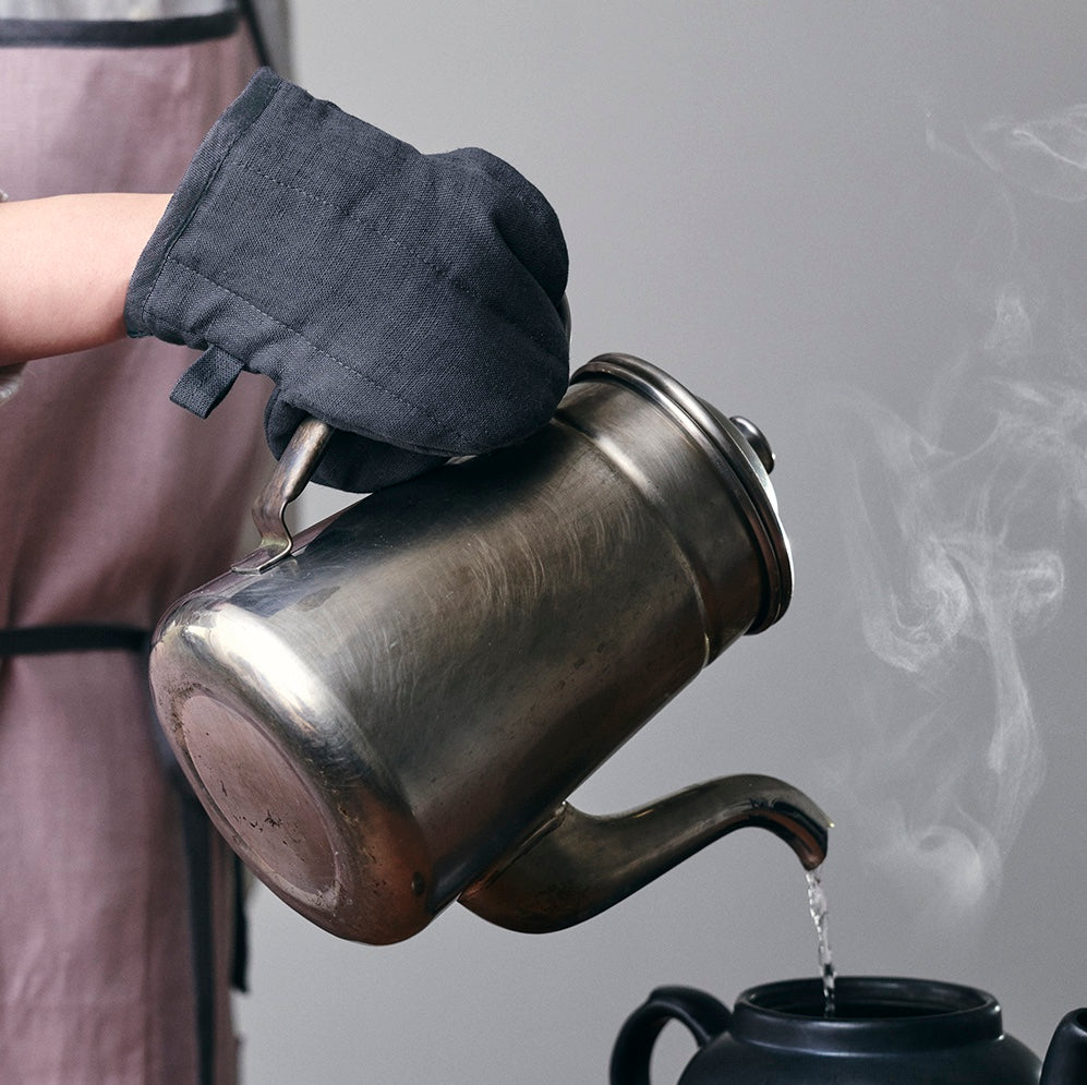 Fog Linen Work Linen Oven Mitten Macadam | Fog Linen Work | Miss Arthur | Home Goods | Tasmania