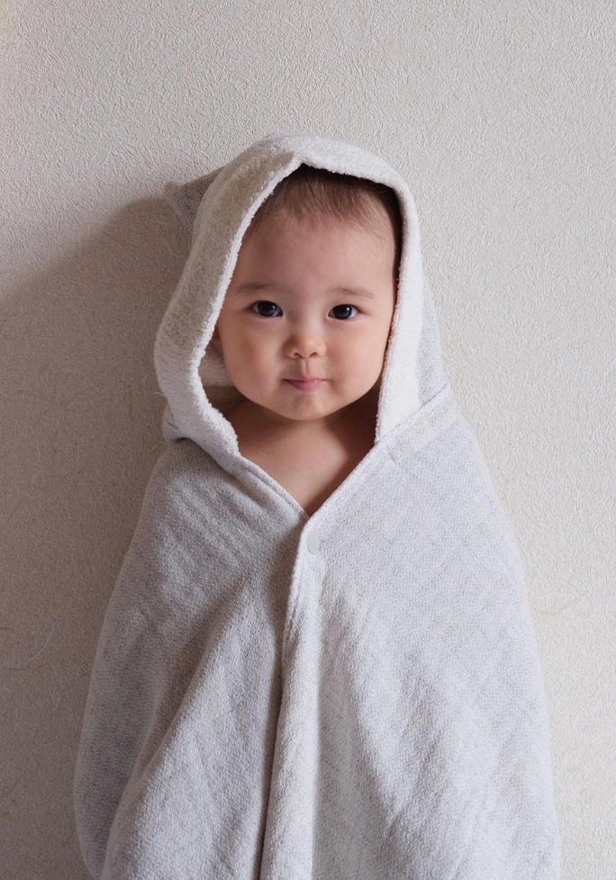 Kontex Claire Hooded Baby Towel Silver | Kontex | Miss Arthur | Home Goods | Tasmania