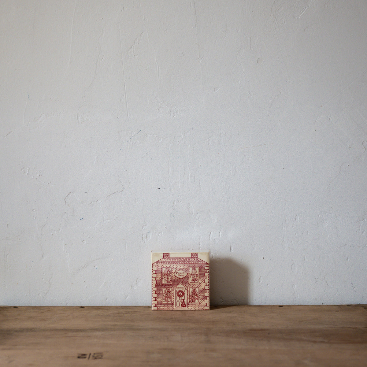 Archivist Luxury Matches December House