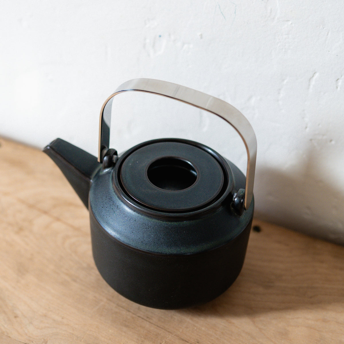 Kinto Leaves to Tea Teapot Black