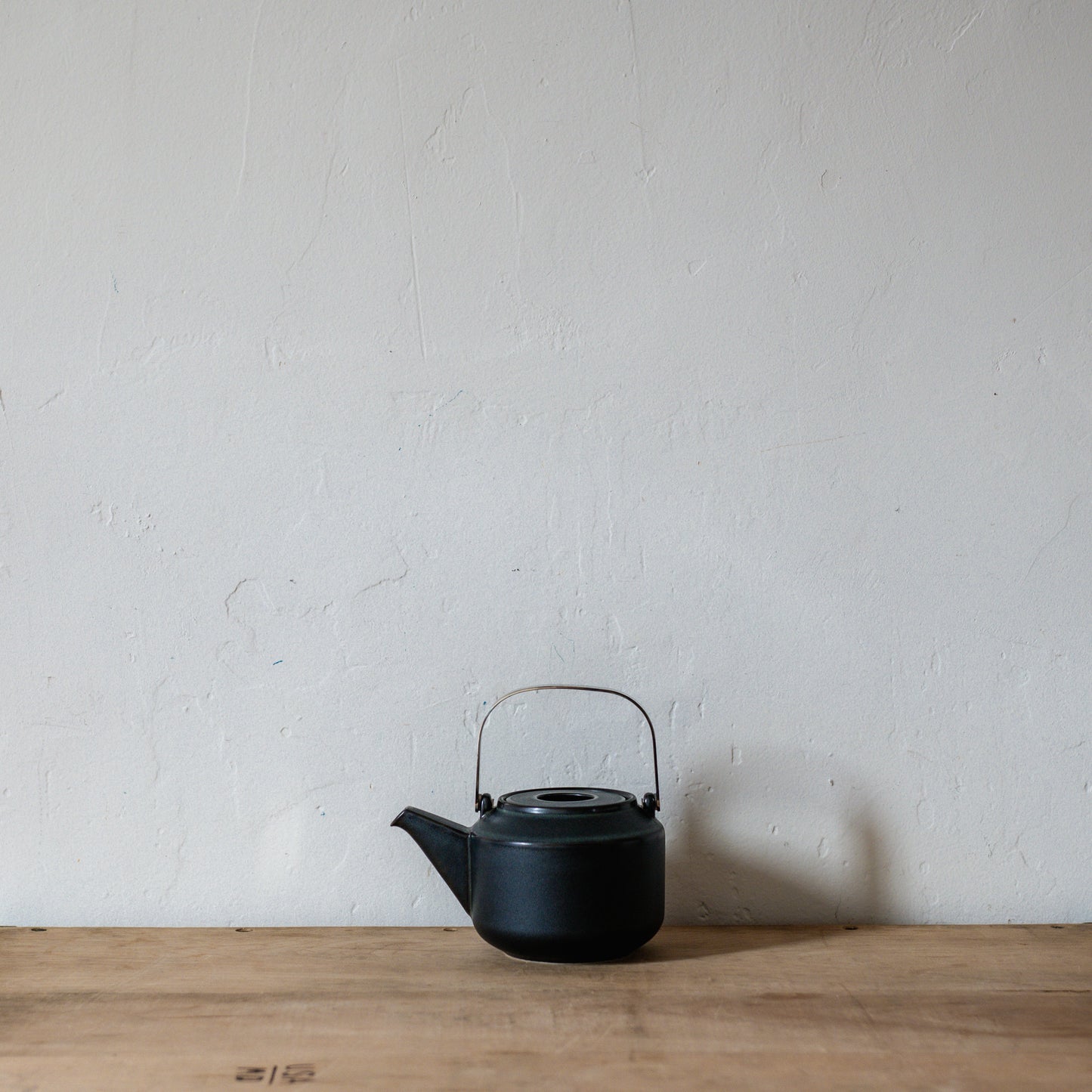 Kinto Leaves to Tea Teapot Black