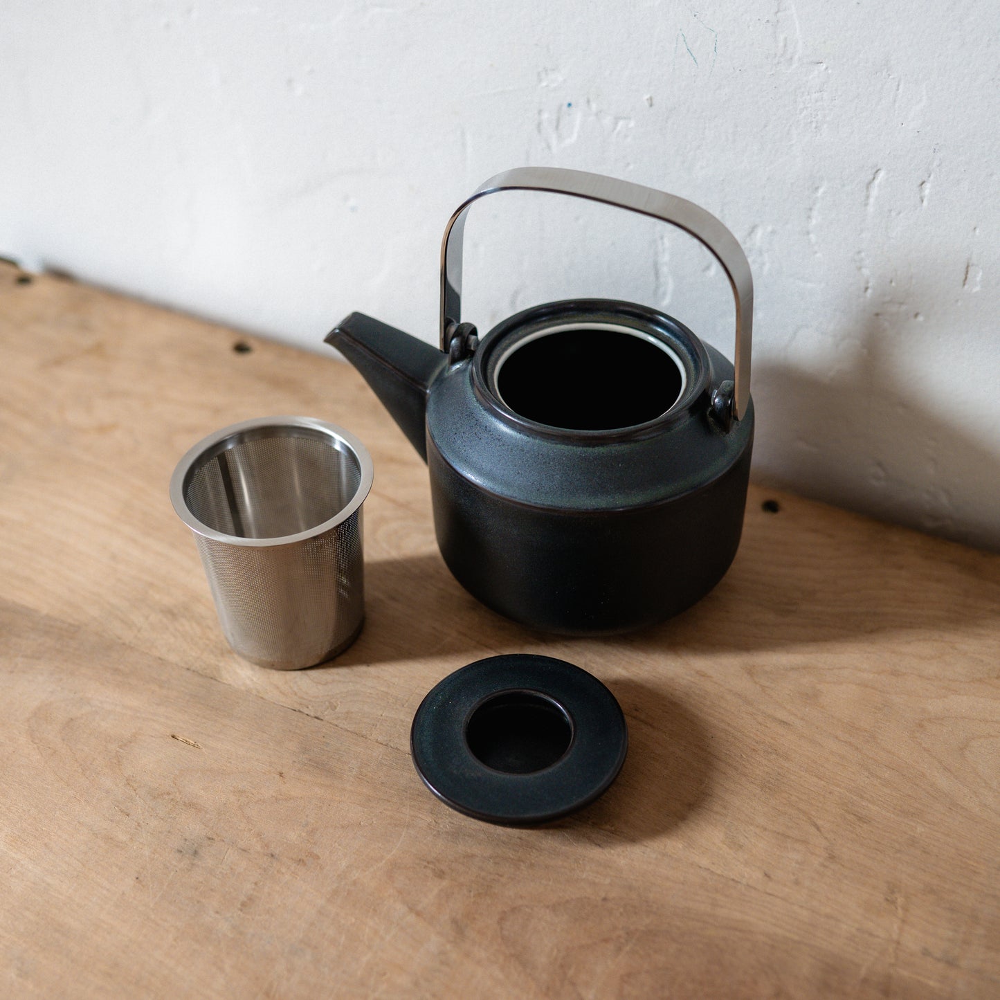 Kinto Leaves to Tea Teapot Black