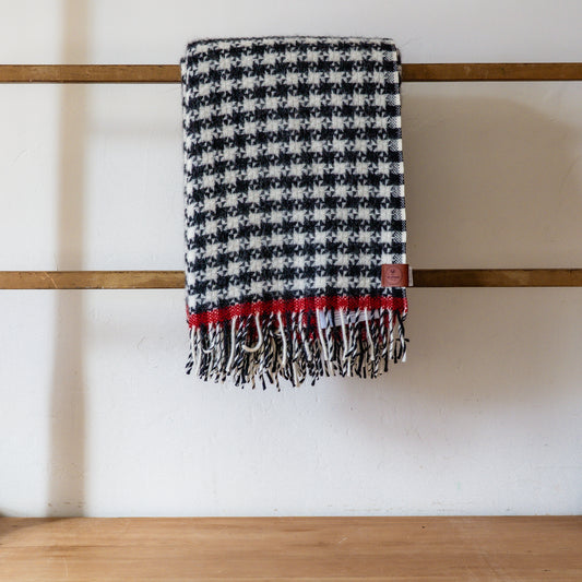 Klippan Dogtooth Wool Blanket Black
