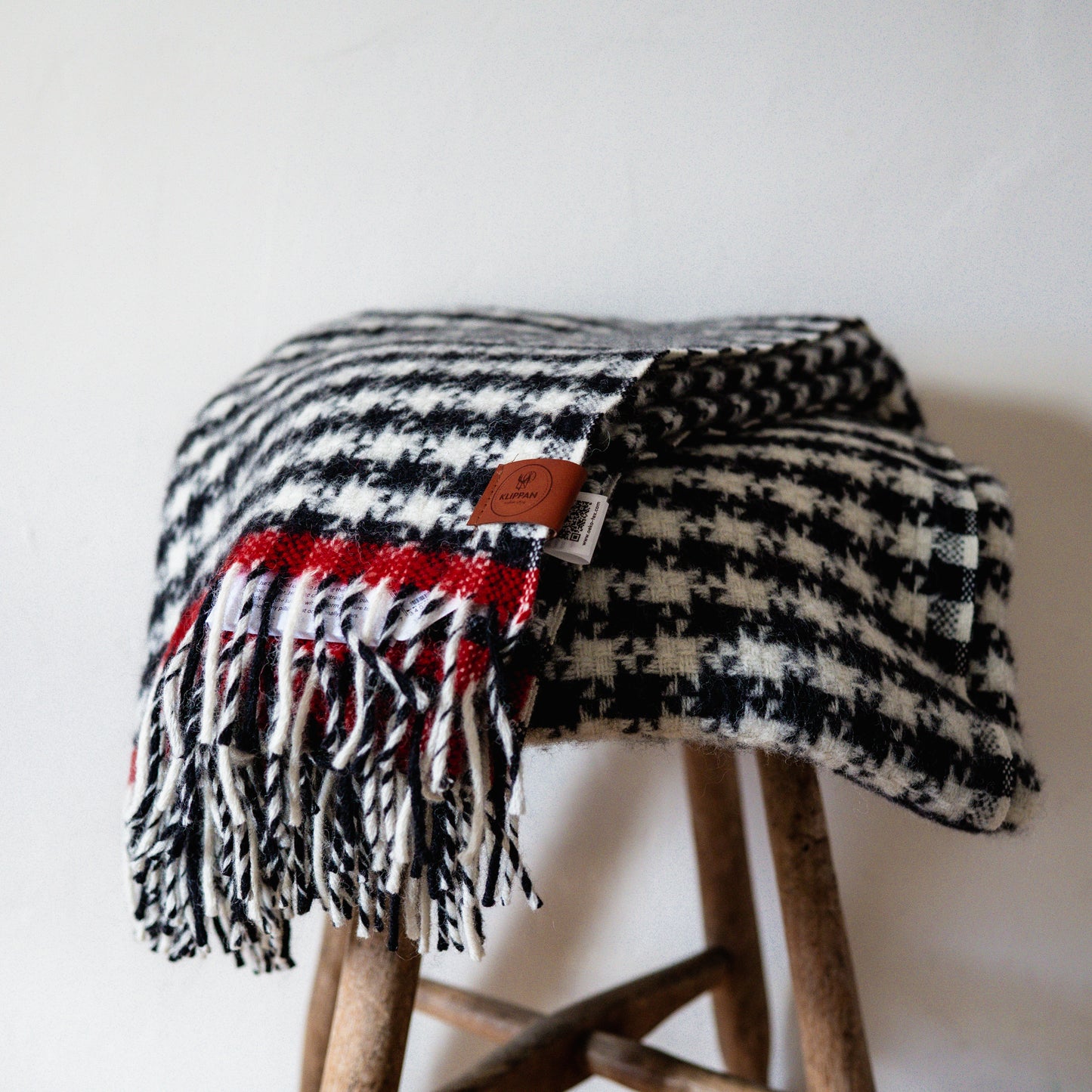 Klippan Dogtooth Wool Blanket Black