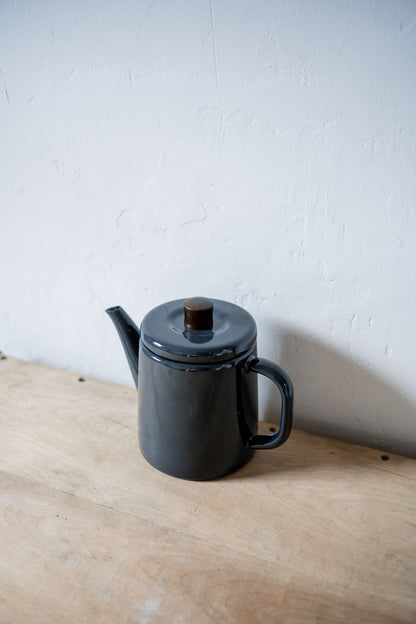 Noda Horo Enamel Kettle 1.5L Grey | Noda Horo | Miss Arthur | Home Goods | Tasmania