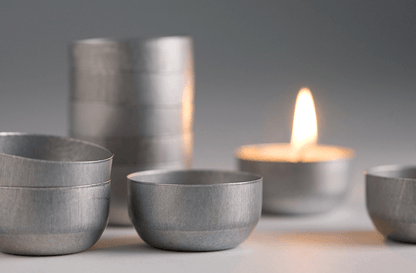 Northern Light Beeswax Tealight with Tin