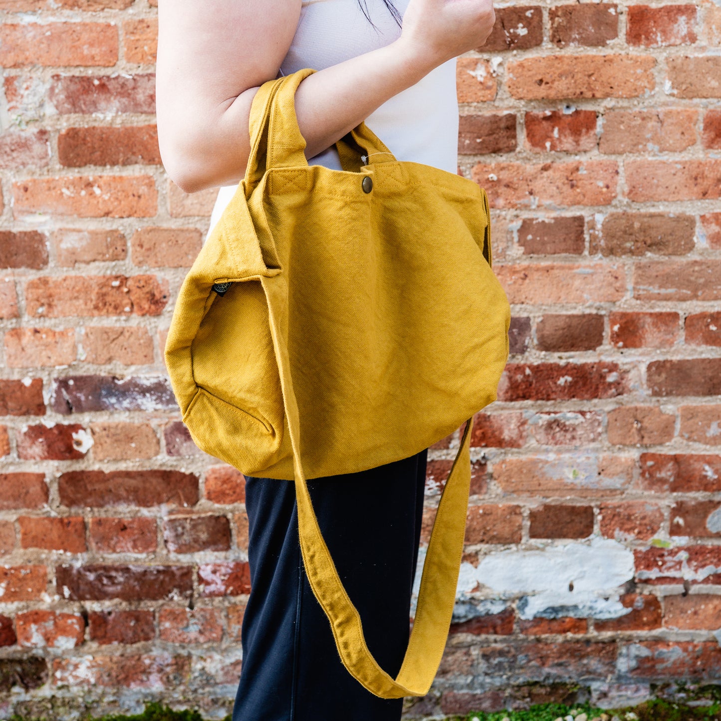 V.D.L.C Horizontal Tote Bag VC-9 Mustard