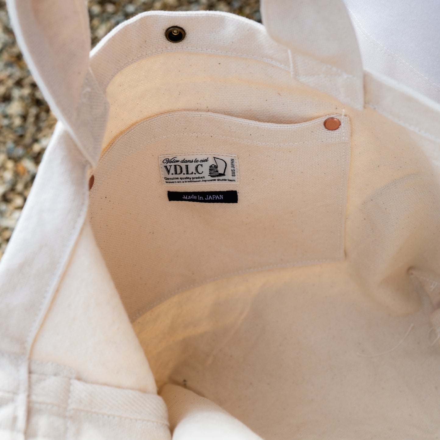 V.D.L.C Horizontal Tote Bag VC-9 Off White