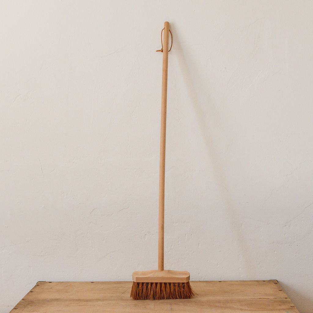 Redecker Child's Broom – Miss Arthur