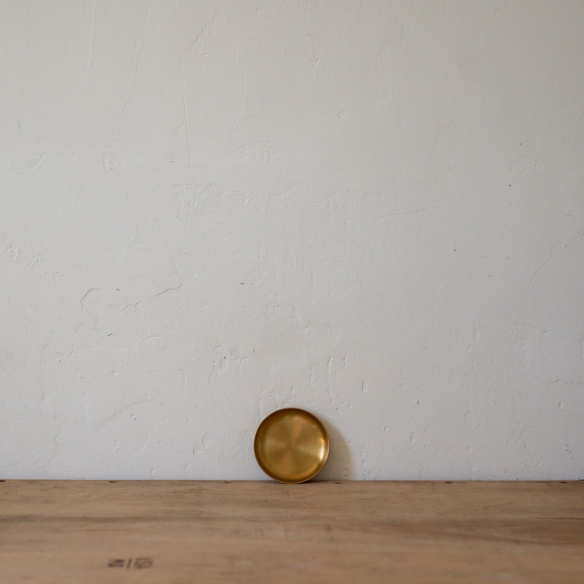 Fog Linen Work Brass Plate Round X-Small | Fog Linen Work | Miss Arthur | Home Goods | Tasmania