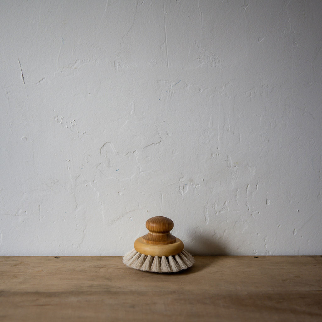 Bath Brush with Knob | Iris Hantverk | Miss Arthur | Home Goods | Tasmania