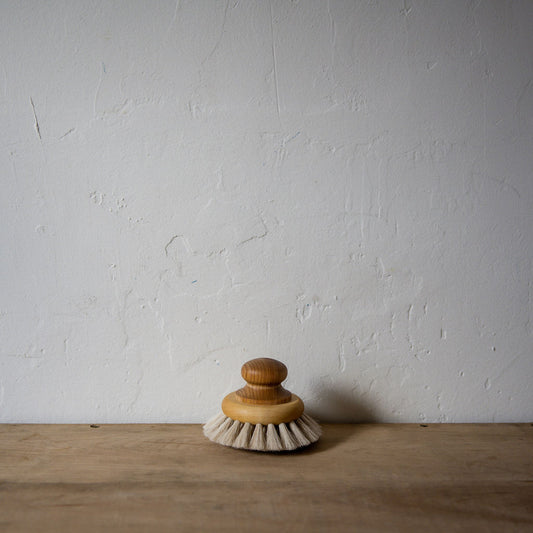 Bath Brush with Knob | Iris Hantverk | Miss Arthur | Home Goods | Tasmania
