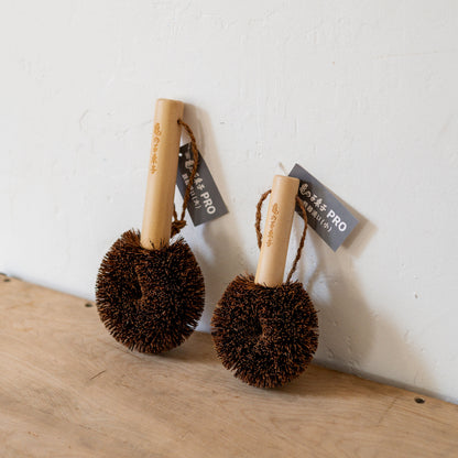 Kamenoko Tawashi Palmyra Palm Scrub Brush Large | Kamenoko Tawashi | Miss Arthur | Home Goods | Tasmania