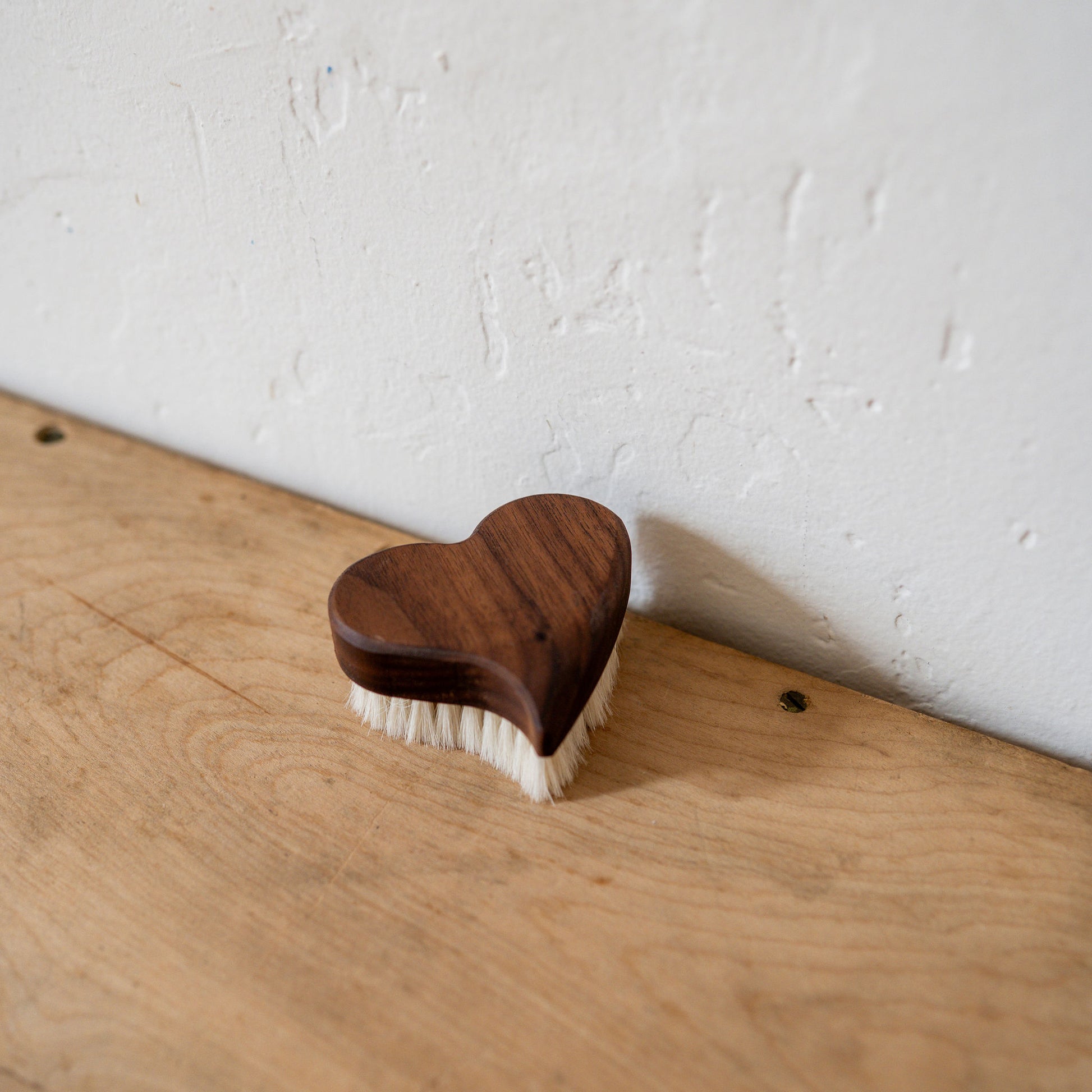 Baby Brush Heart Nutwood | Kellerbursten | Miss Arthur | Home Goods | Tasmania