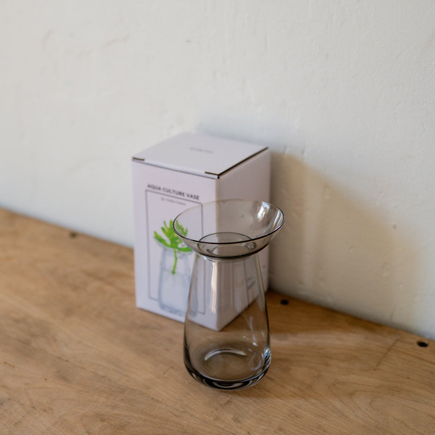 Kinto Aqua Culture Vase Grey Small | Kinto | Miss Arthur | Home Goods | Tasmania