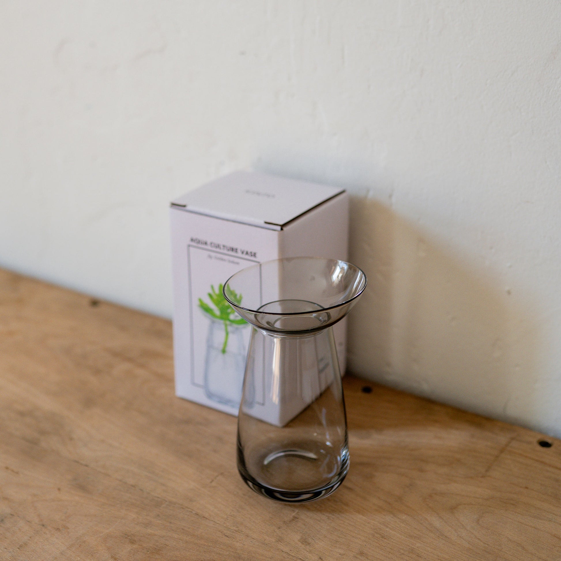 Kinto Aqua Culture Vase Grey Small | Kinto | Miss Arthur | Home Goods | Tasmania