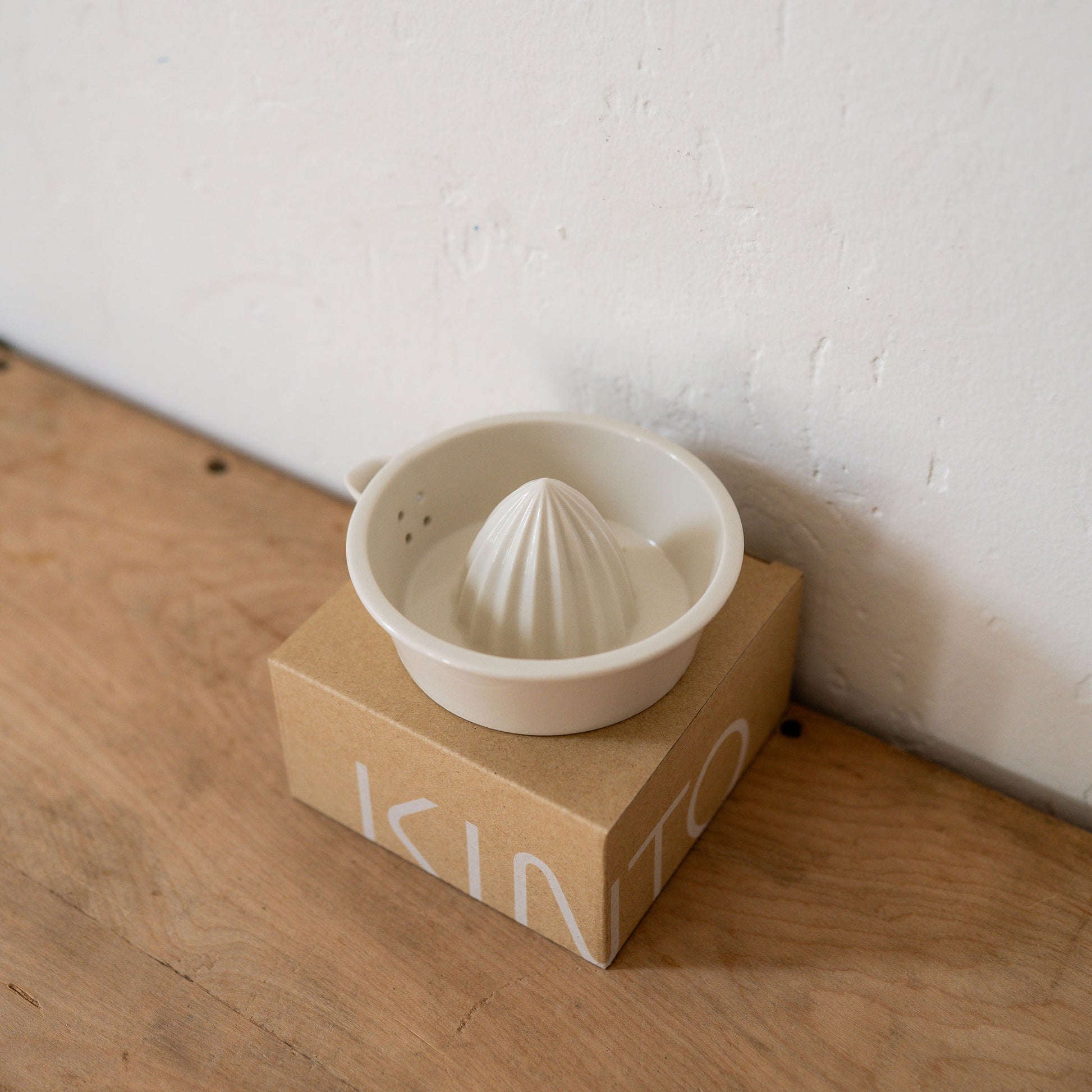 Kinto Taku Lemon Squeezer White | Kinto | Miss Arthur | Home Goods | Tasmania