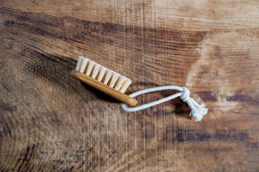 Iris Hantverk Nail Brush Lovisa with String Oak Tampico | Iris Hantverk | Miss Arthur | Home Goods | Tasmania