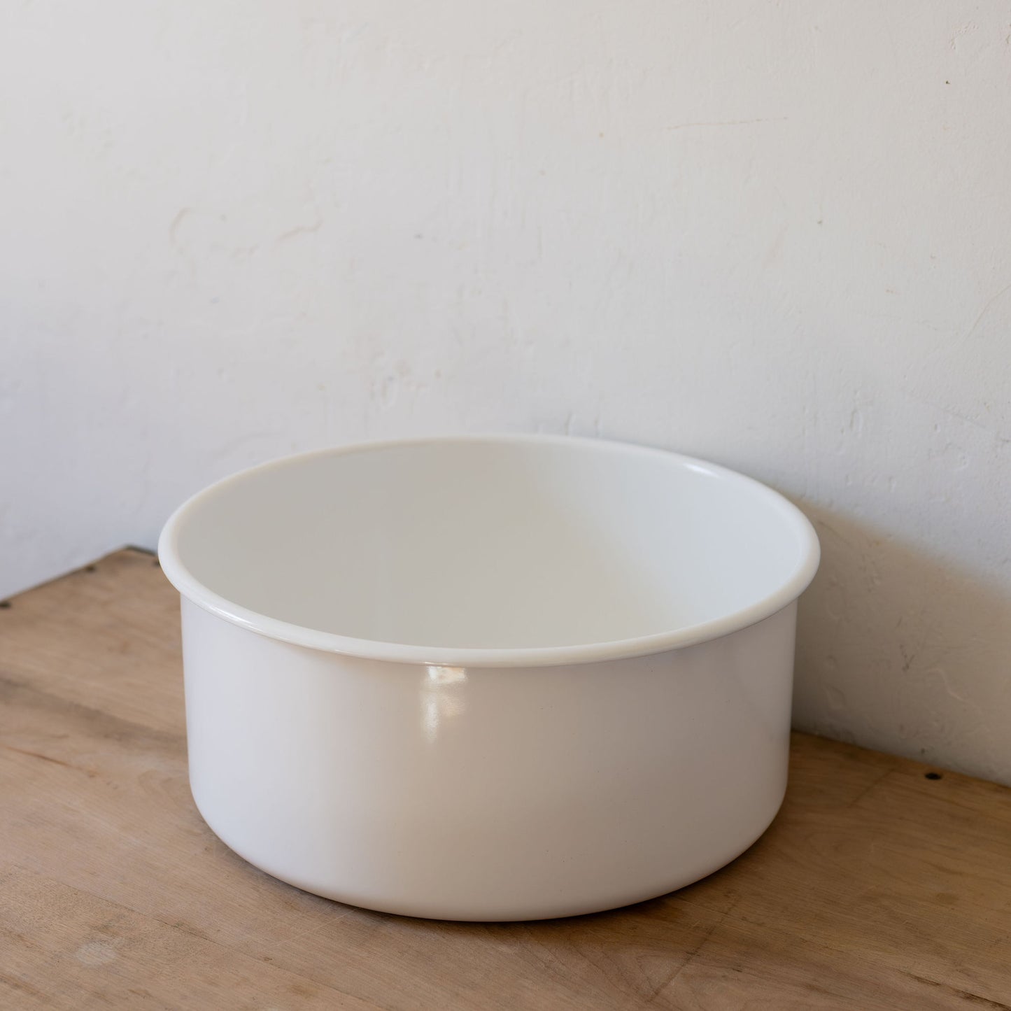 Noda Horo Enamel Round Wash Basin | Noda Horo | Miss Arthur | Home Goods | Tasmania