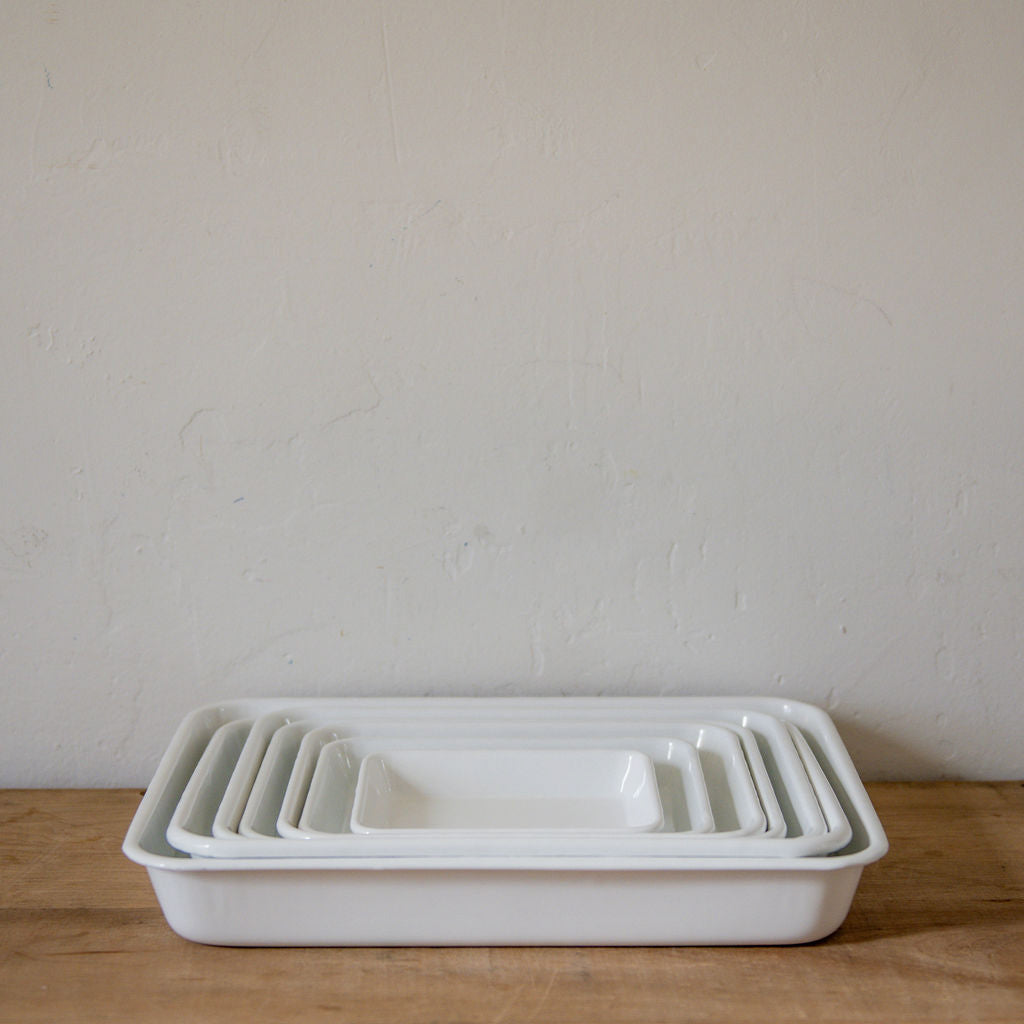 Noda Horo White Enamel Baking Tray No.18 | Noda Horo | Miss Arthur | Home Goods | Tasmania
