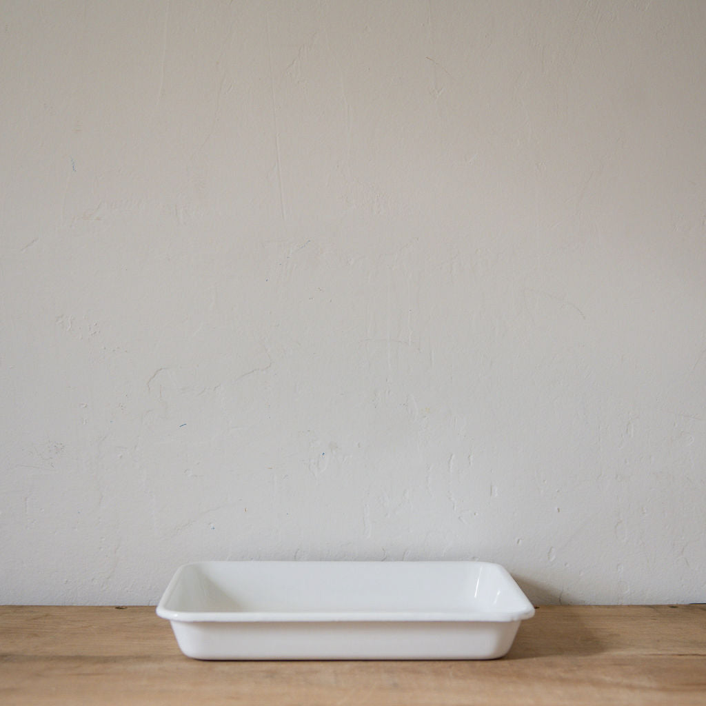 Noda Horo White Enamel Baking Tray No.15 | Noda Horo | Miss Arthur | Home Goods | Tasmania