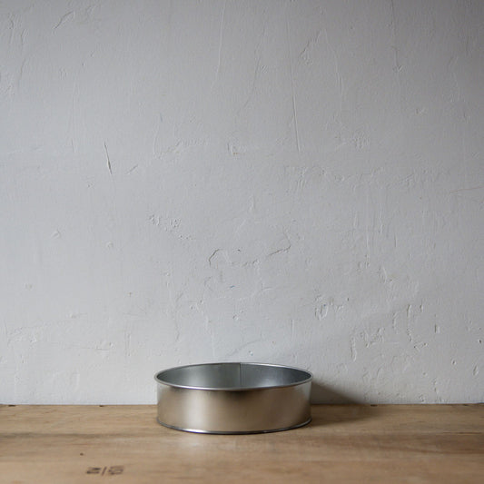 8" Sponge Tin | SG Emmett & Son | Miss Arthur | Home Goods | Tasmania
