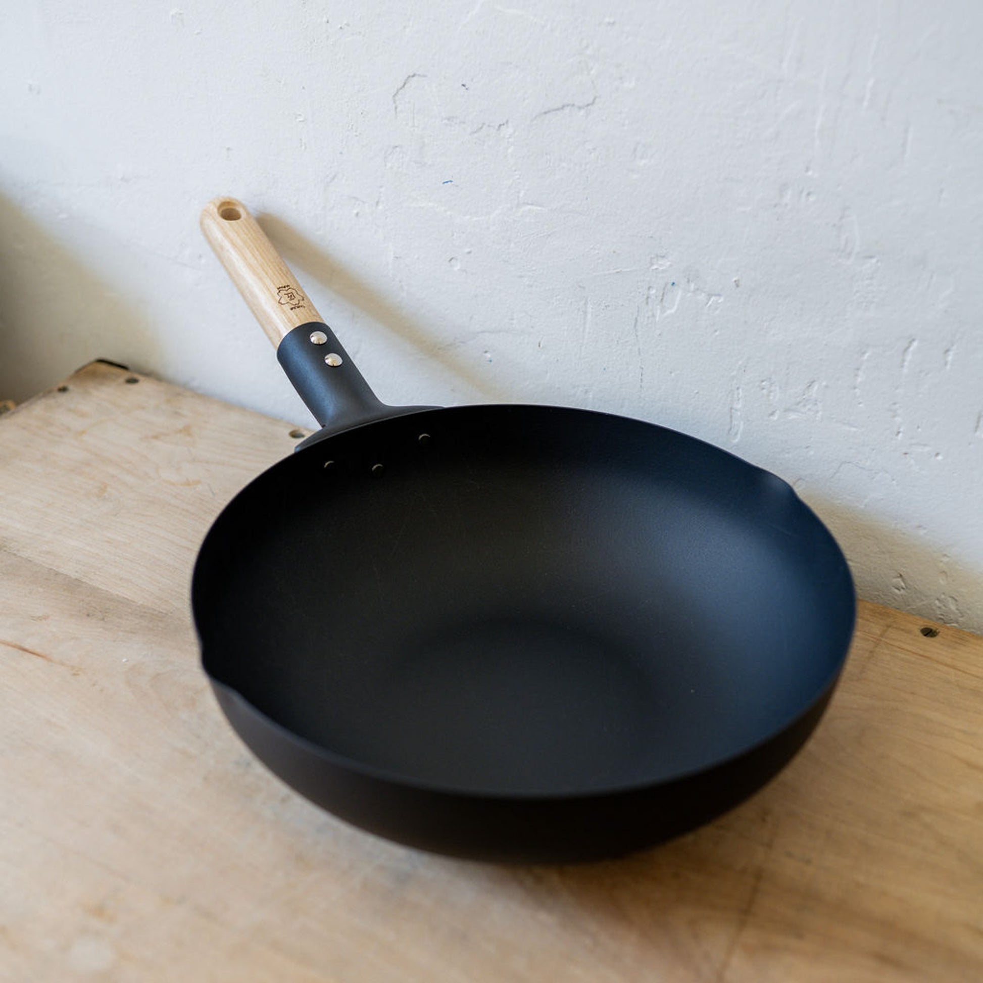 Takumi Japan Magma Plate Iron Stir Fry Pan 28cm | Takumi Japan | Miss Arthur | Home Goods | Tasmania