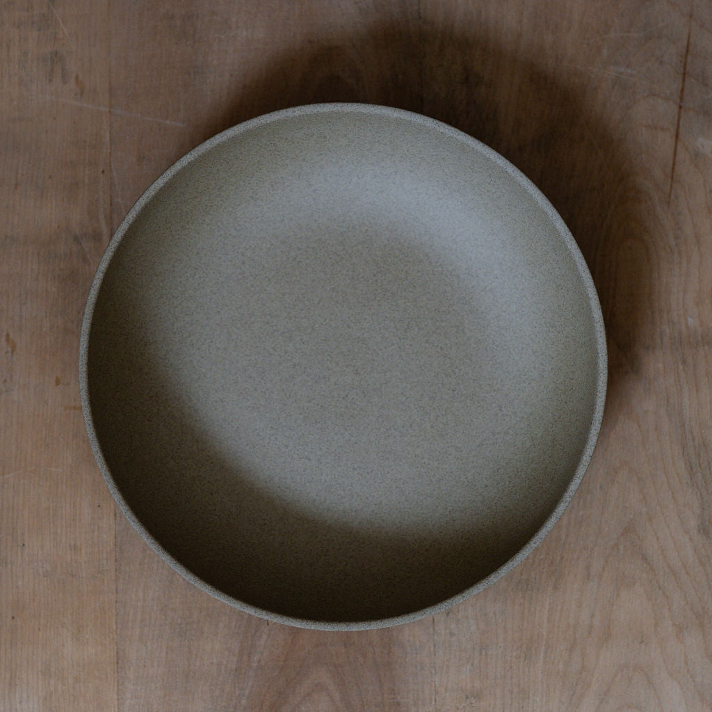 Hasami Shallow Bowl Round 220mm Natural HP033 | Hasami | Miss Arthur | Home Goods | Tasmania