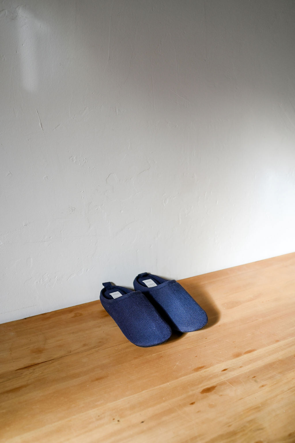 Kontex Moku Light Linen Slippers Navy Medium | Kontex | Miss Arthur | Home Goods | Tasmania