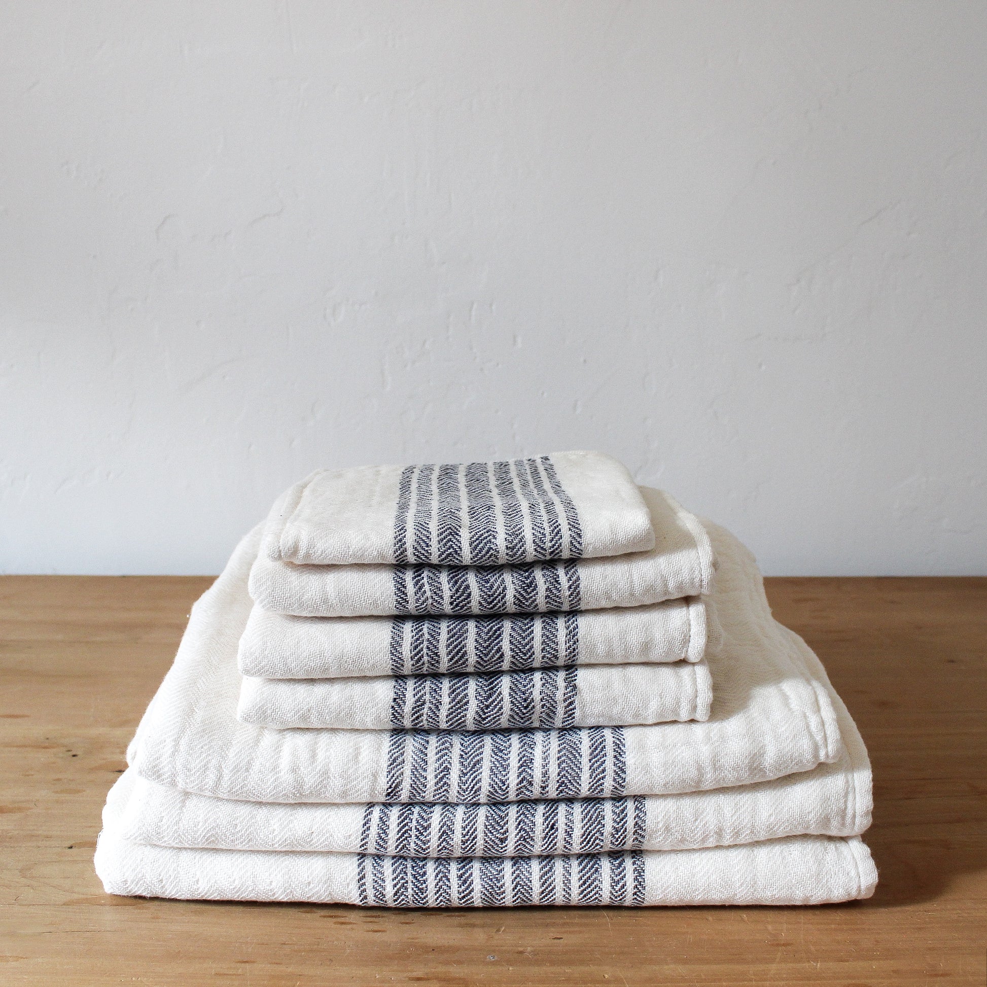 Kontex Flaxline Wash Cloth  Navy & Ivory | Kontex | Miss Arthur | Home Goods | Tasmania