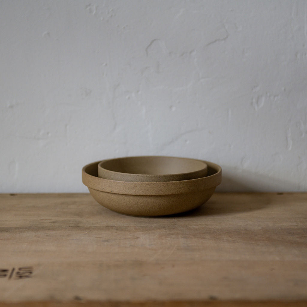 Hasami Shallow Bowl Round 220mm Natural HP033 | Hasami | Miss Arthur | Home Goods | Tasmania